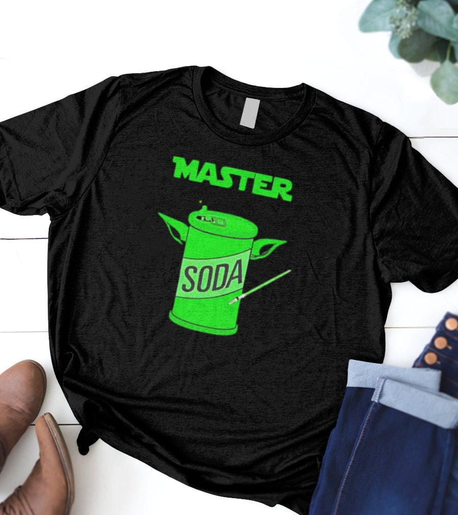 Master Soda Lightsaber Yoda Can T-Shirt