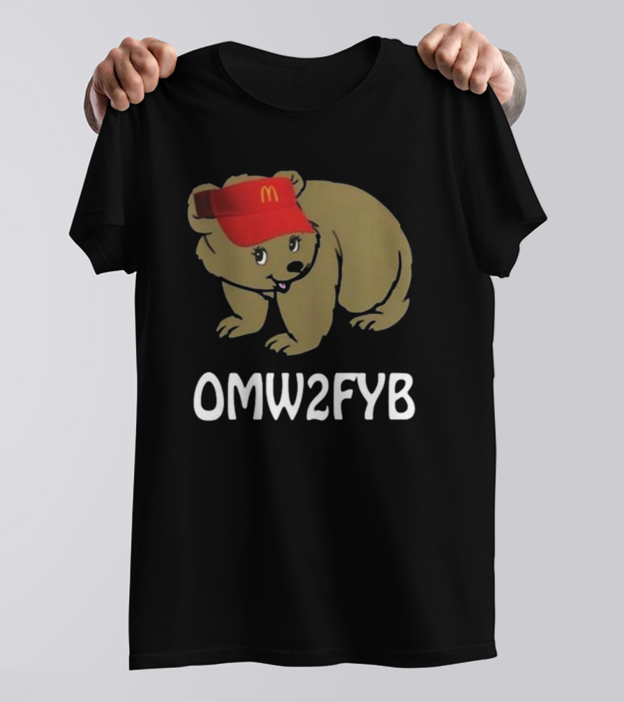 OMW2FYB Bear With Red Cap T-Shirt