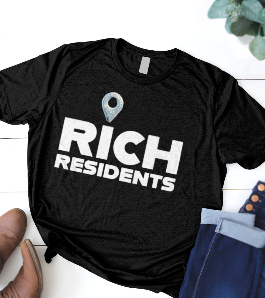 Rich Residents Oversized Diamond Map Pin T-Shirt