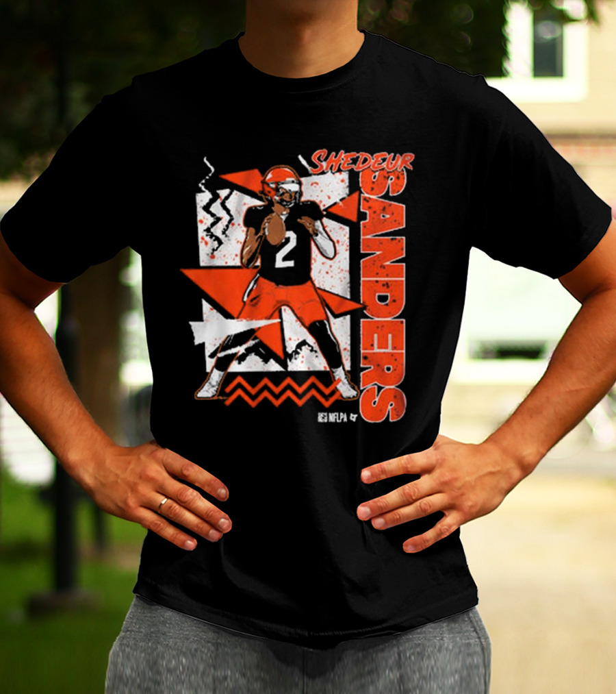 Shedeur Sanders 90s Style Retro Football Illustration T-Shirt