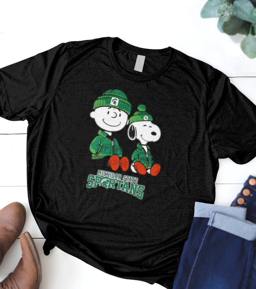 Snoopy And Charlie Brown Michigan State Spartans Green Apparel T-Shirt