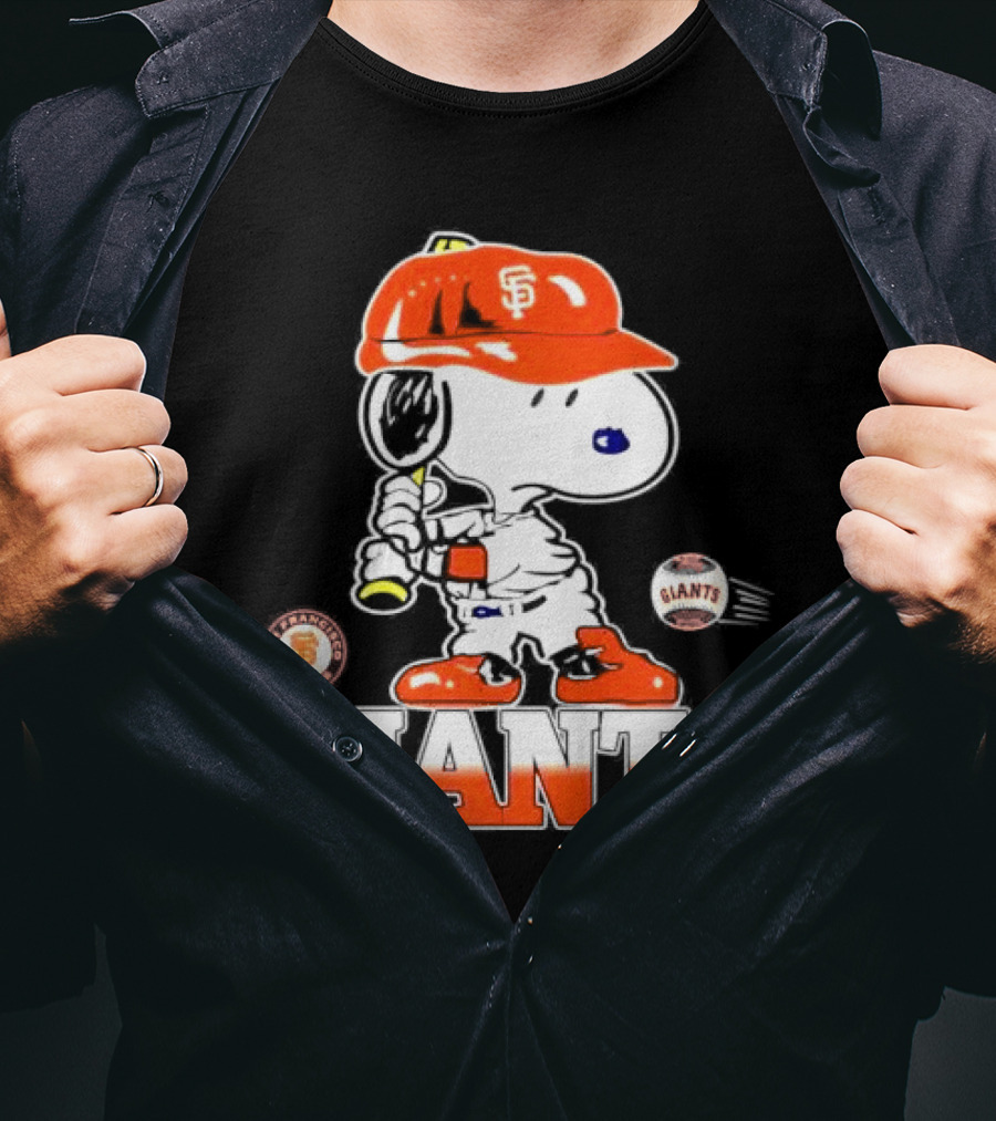 Snoopy SF Giants Baseball Fan Art Peanuts Sports Graphic T-Shirt