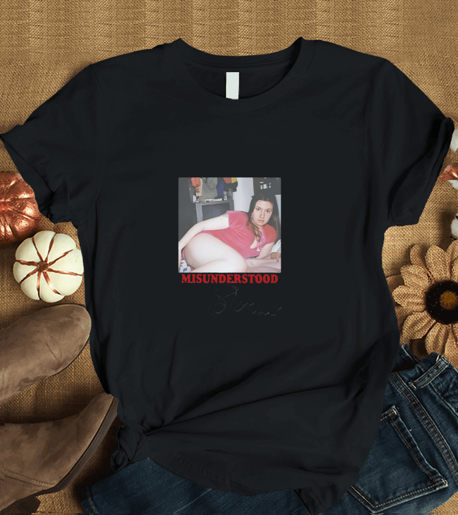 MISUNDERSTOOD Genius - Woman In Pink Room T-Shirt