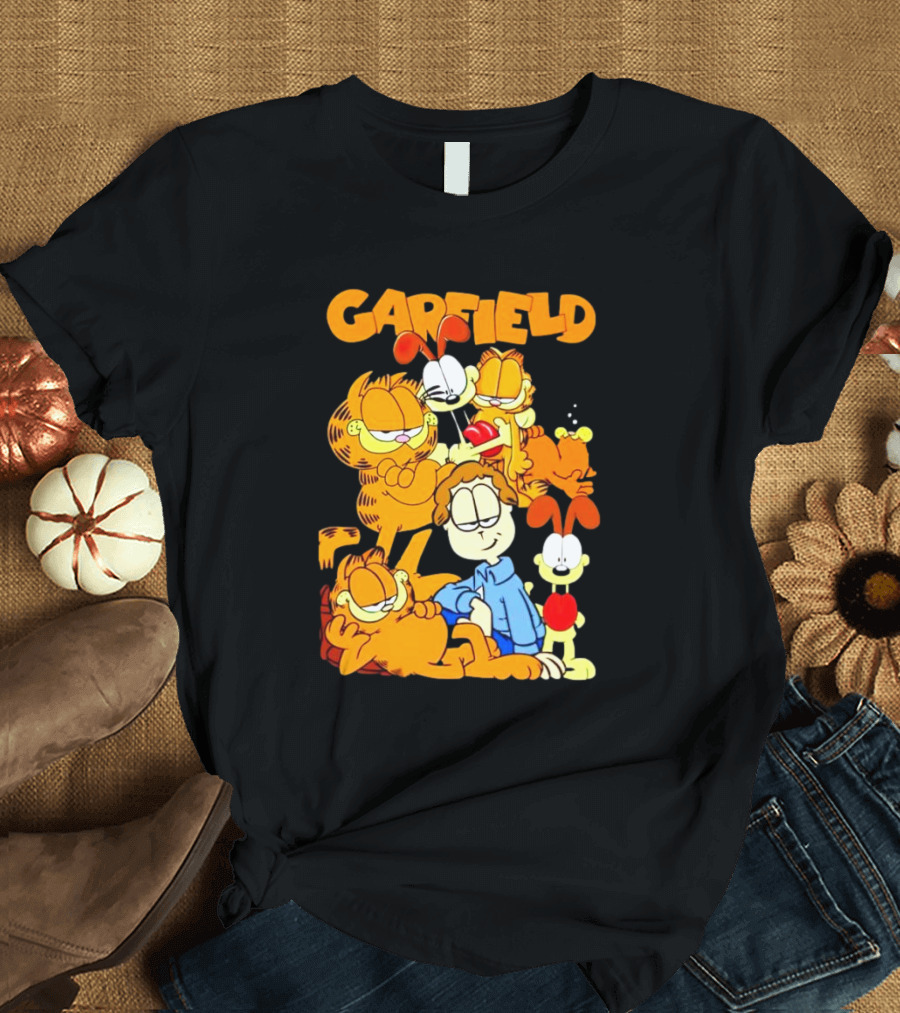 Garfield And Friends Cartoon Characters Reunion T-Shirt