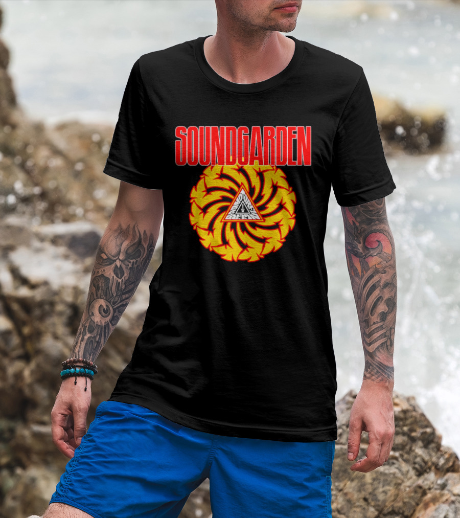 Soundgarden Badmotorfinger Album Cover Iconic Logo Spiral T-Shirt