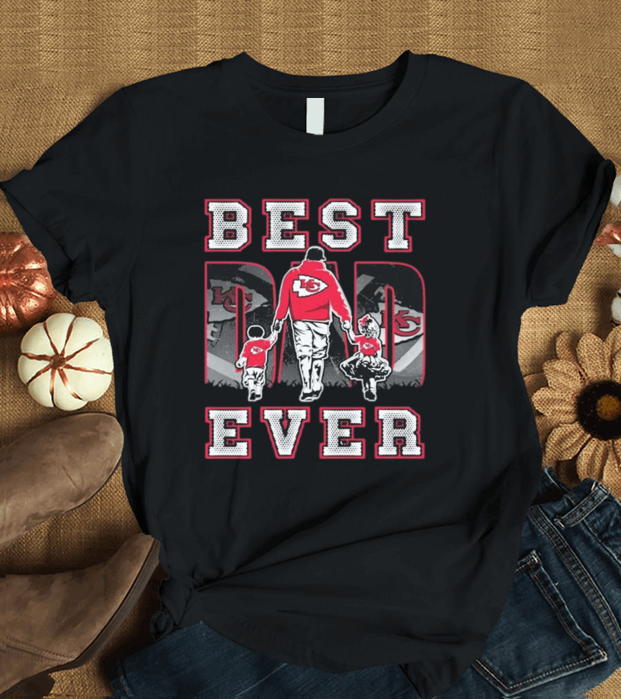 Kansas City Chiefs Best Dad Ever Family Walking Chiefs T-Shirt