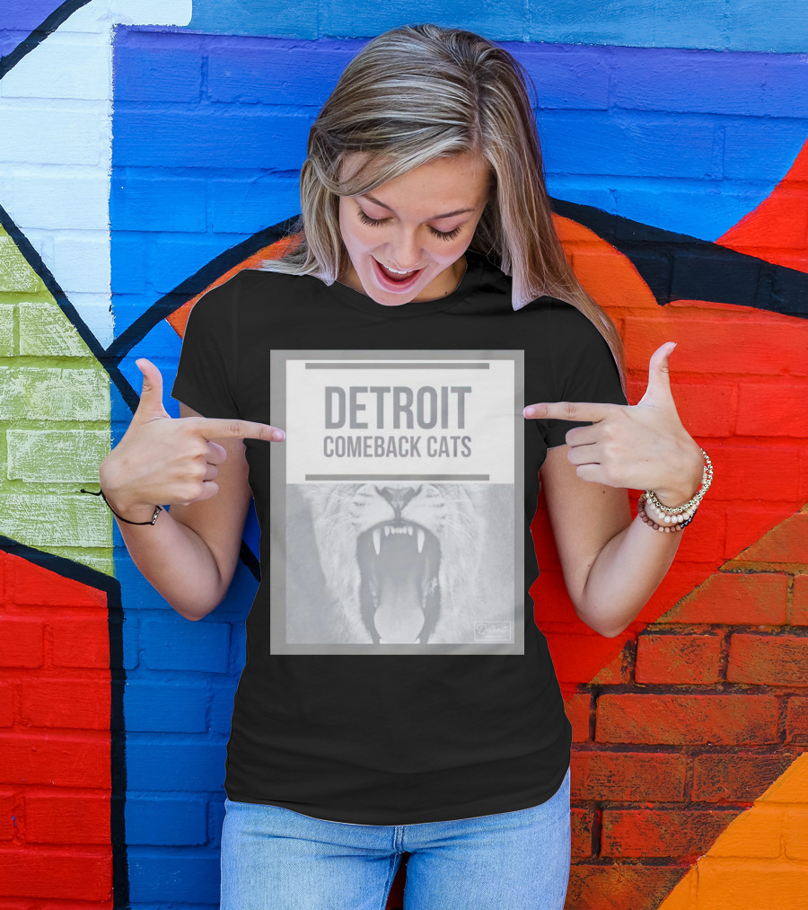 Detroit Comeback Cats Roaring Lion T-Shirt