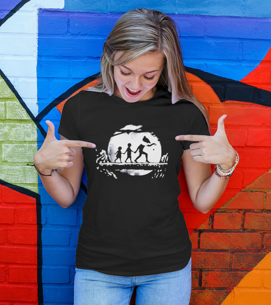 Sleeper King 097 Moon Silhouette Adventure T-Shirt