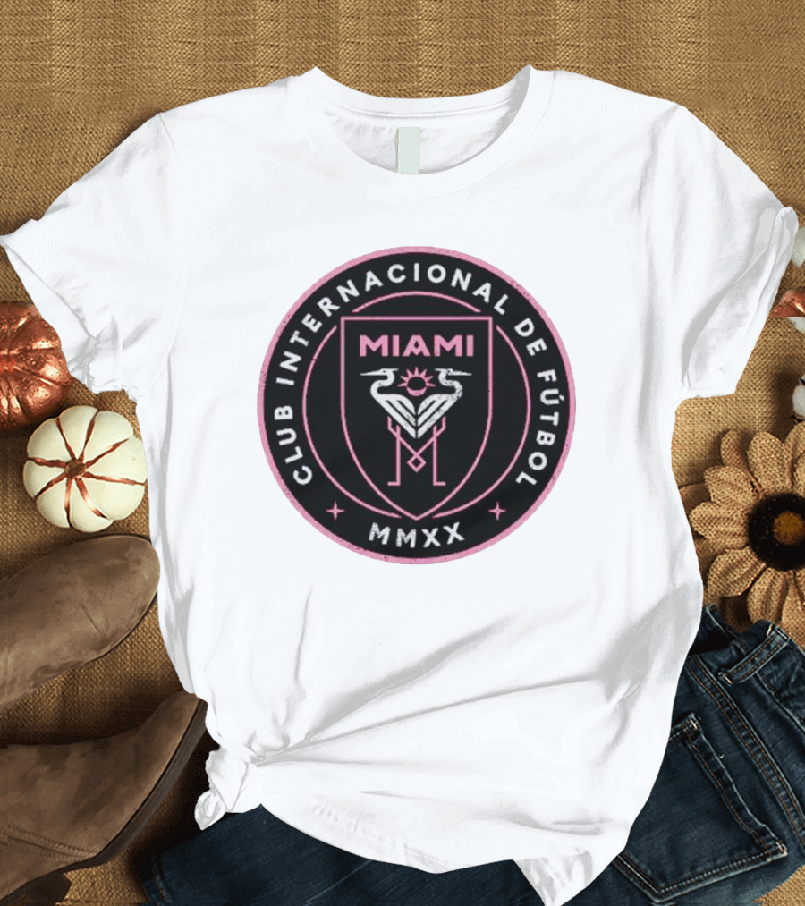INTER MIAMI CF CLUB INTERNACIONAL DE FÚTBOL MIAMI MMXX VINTAGE PRIMARY T-Shirt