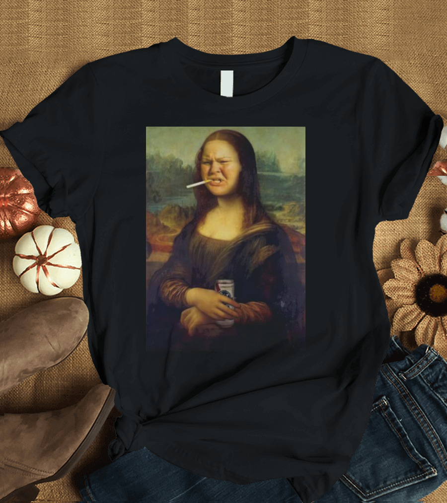 Tammy Mona Lisa Smoking Cigarette Holding Beer Can T-Shirt