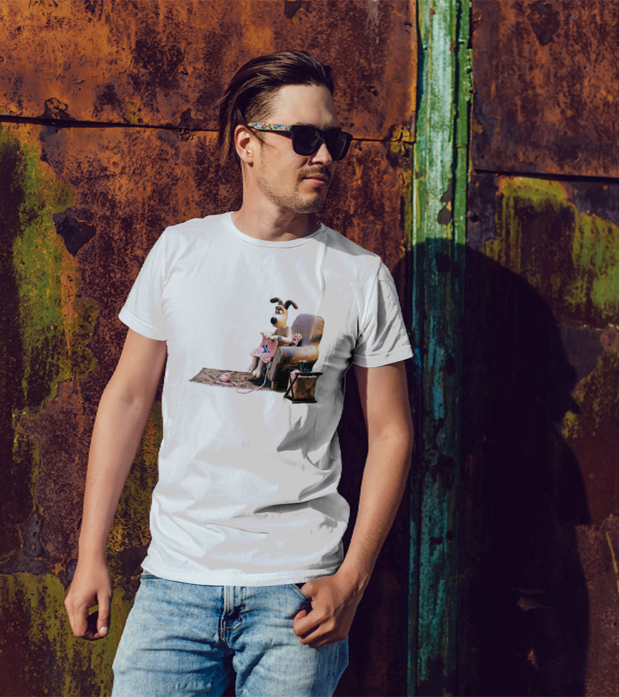 Wallace And Gromit Gromit Knitting In Armchair With Yarn Basket T-Shirt