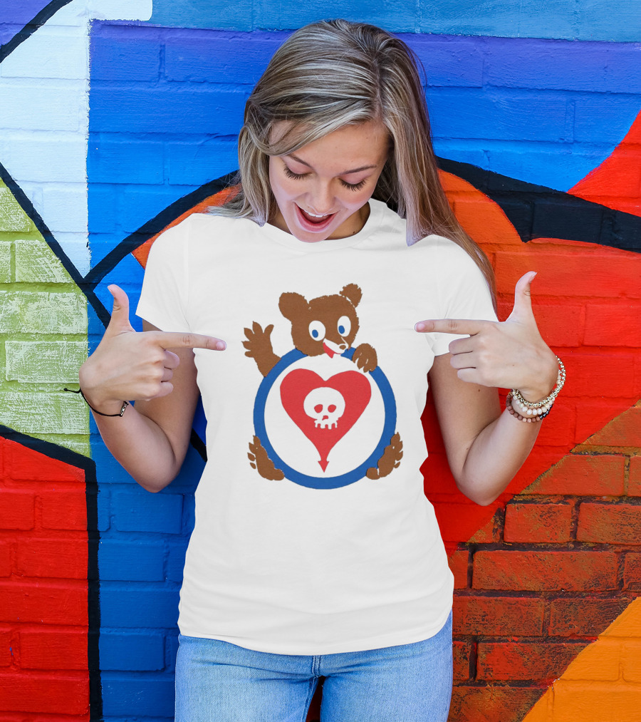 Bear Hug Heart Skull Circle T-Shirt
