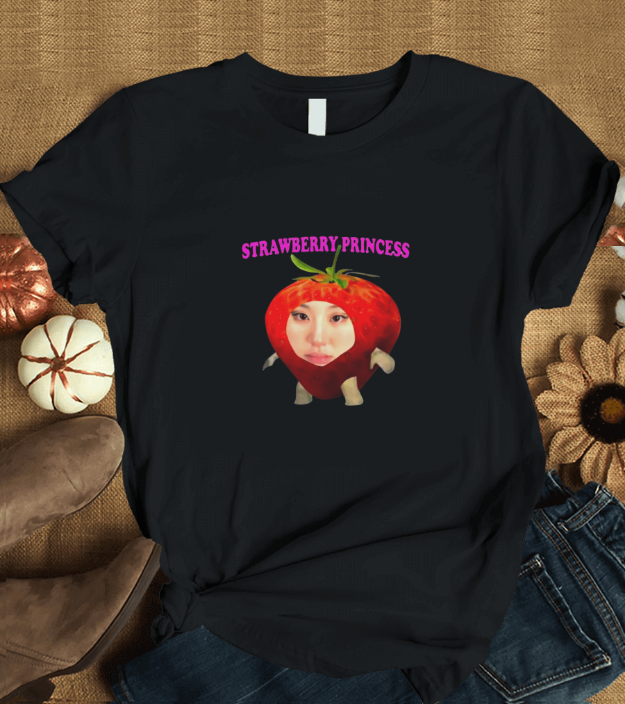 Strawberry Princess Chae Fresita Face Inside Berry T-Shirt