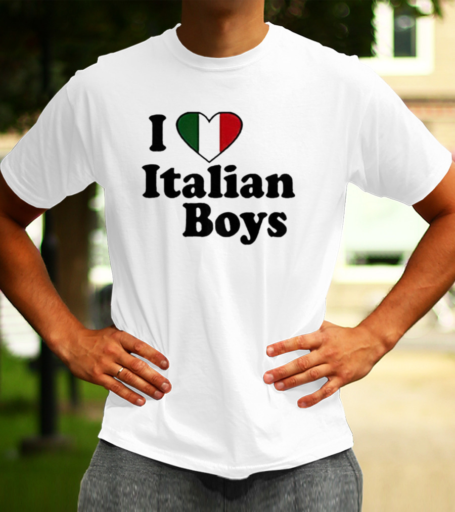 I Heart Italian Boys With Tricolor Flag Heart T-Shirt