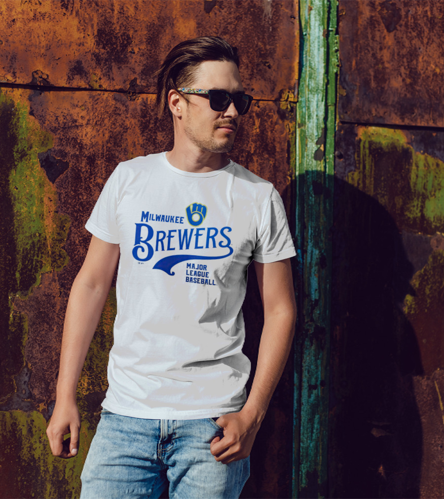 Milwaukee Brewers Major League Baseball T-Shirt