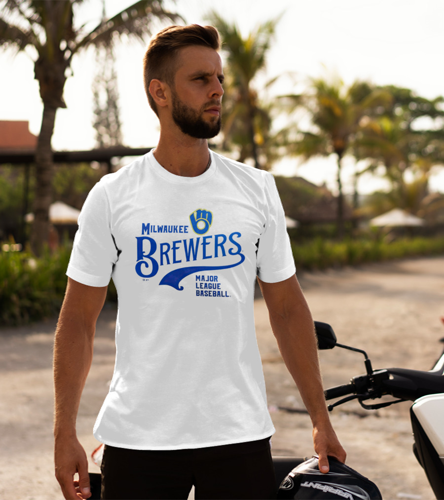 Milwaukee Brewers Major League Baseball T-Shirt