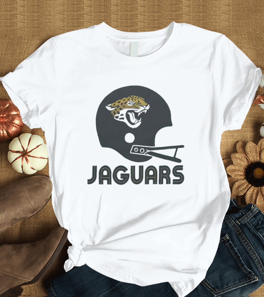 Jaguars Helmet With Jaguar Head T-Shirt