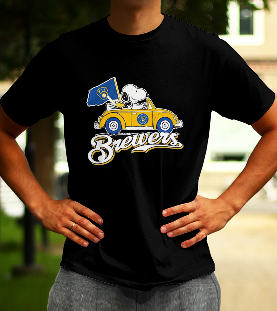 Snoopy And Woodstock Driving Car With Brewers Flag T-Shirt
