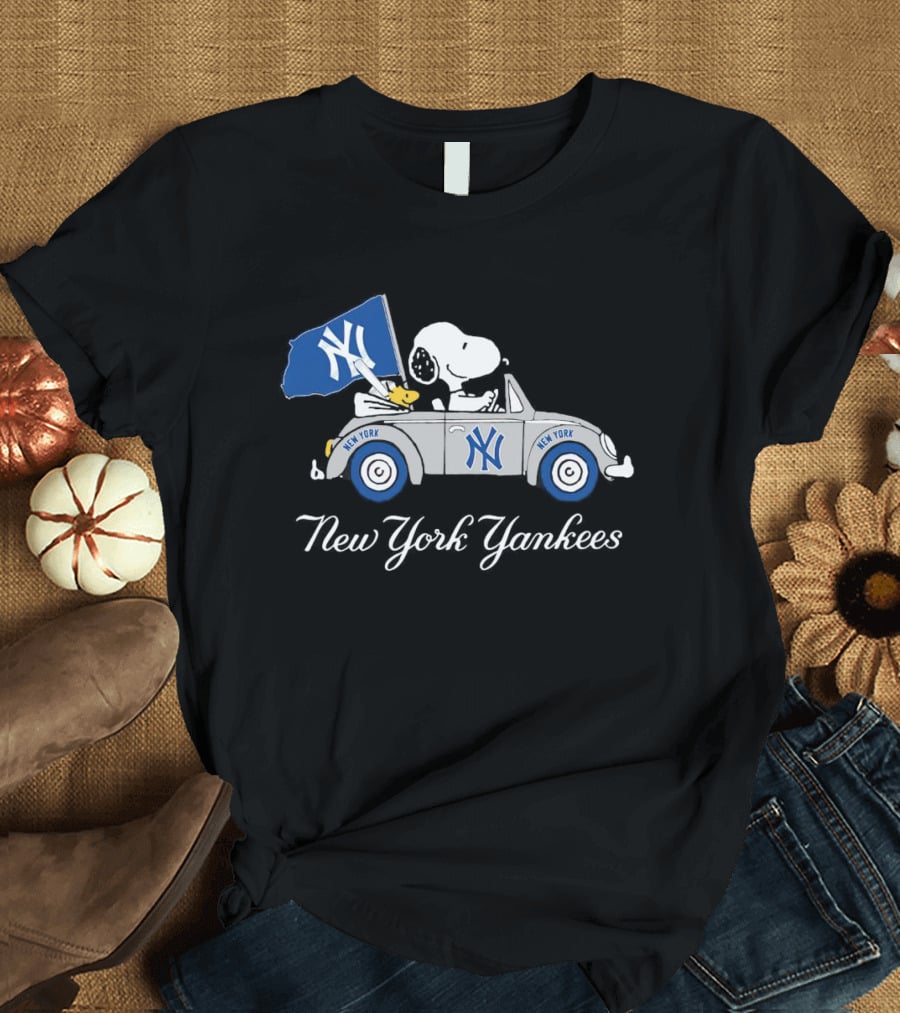 Snoopy And Woodstock Driving Car With New York Yankees Flag T-Shirt