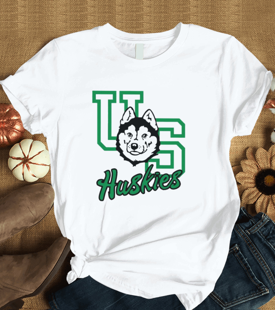 U Of S Huskies Logo With Husky Face Overlapping Bold Green Letters T-Shirt