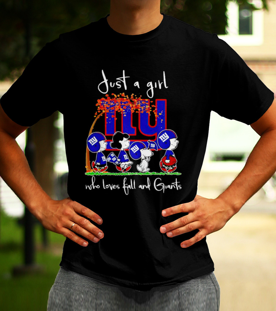 Just A Girl Who Loves Fall And New York Giants Peanuts Characters T-Shirt