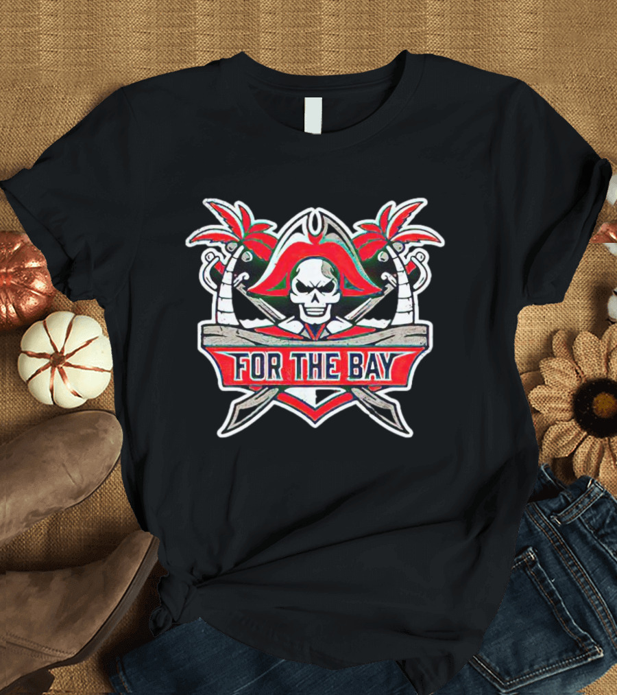 Tampa Bay Buccaneers For The Bay Palm Skull и Swords T-Shirt