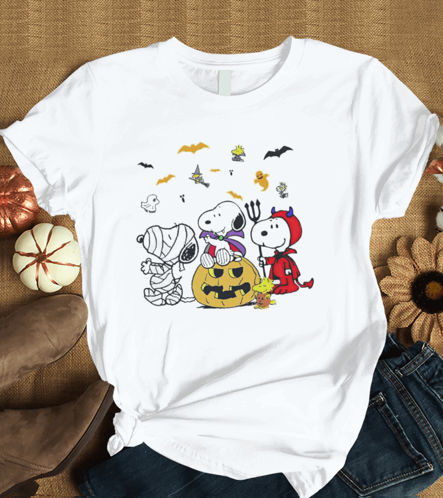 Halloween Snoopy Trick Or Treat With Pumpkin And Ghosts T-Shirt