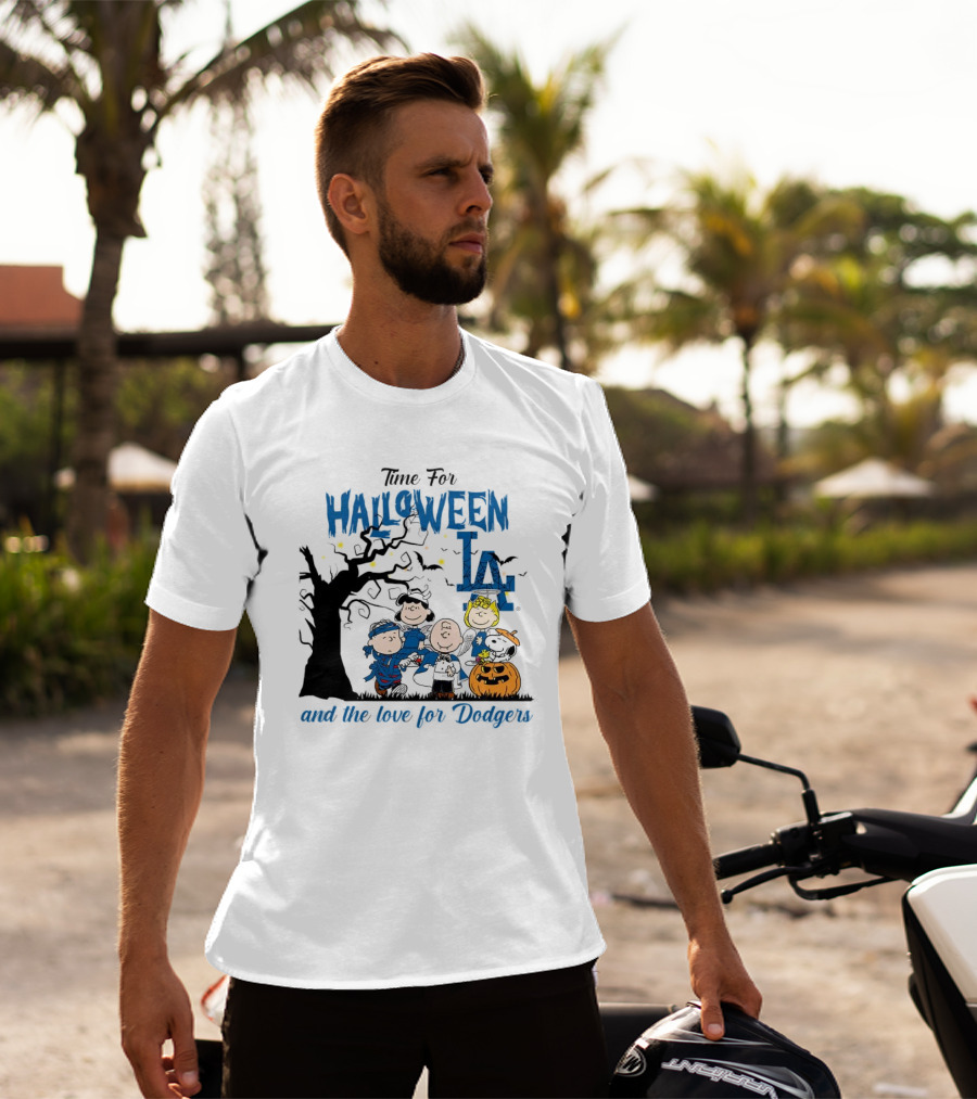 Time For Halloween LA And The Love For Dodgers Peanuts Characters T-Shirt