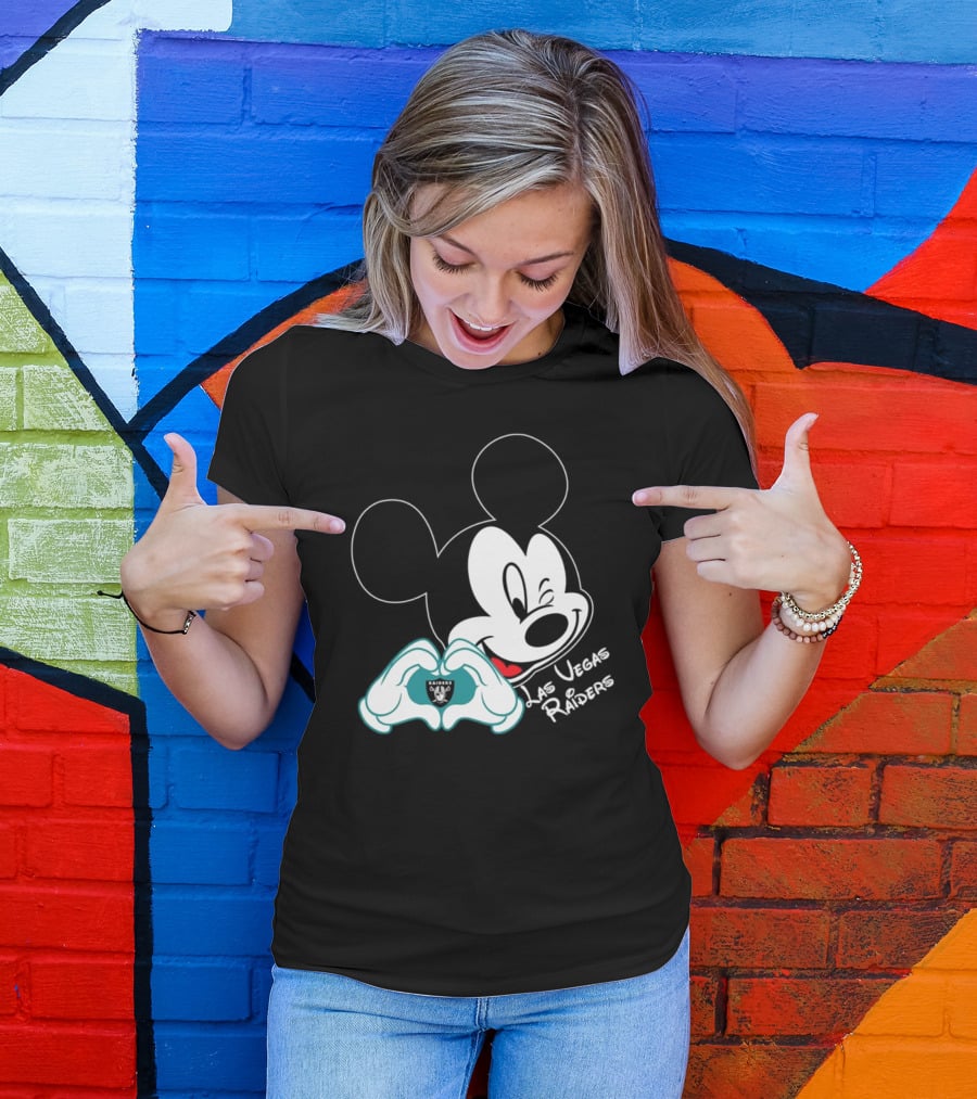 Mickey Mouse Heart Las Vegas Raiders NFL Team T-Shirt