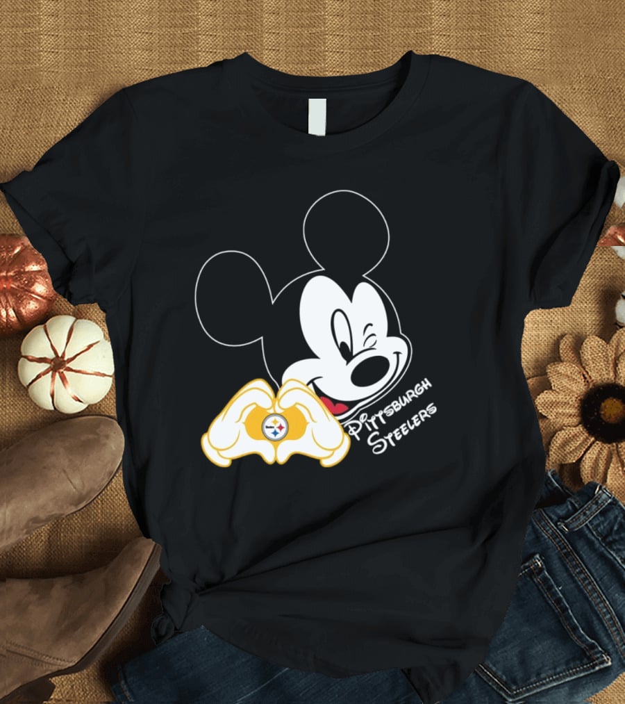 Mickey Mouse Heart Hands Pittsburgh Steelers T-Shirt