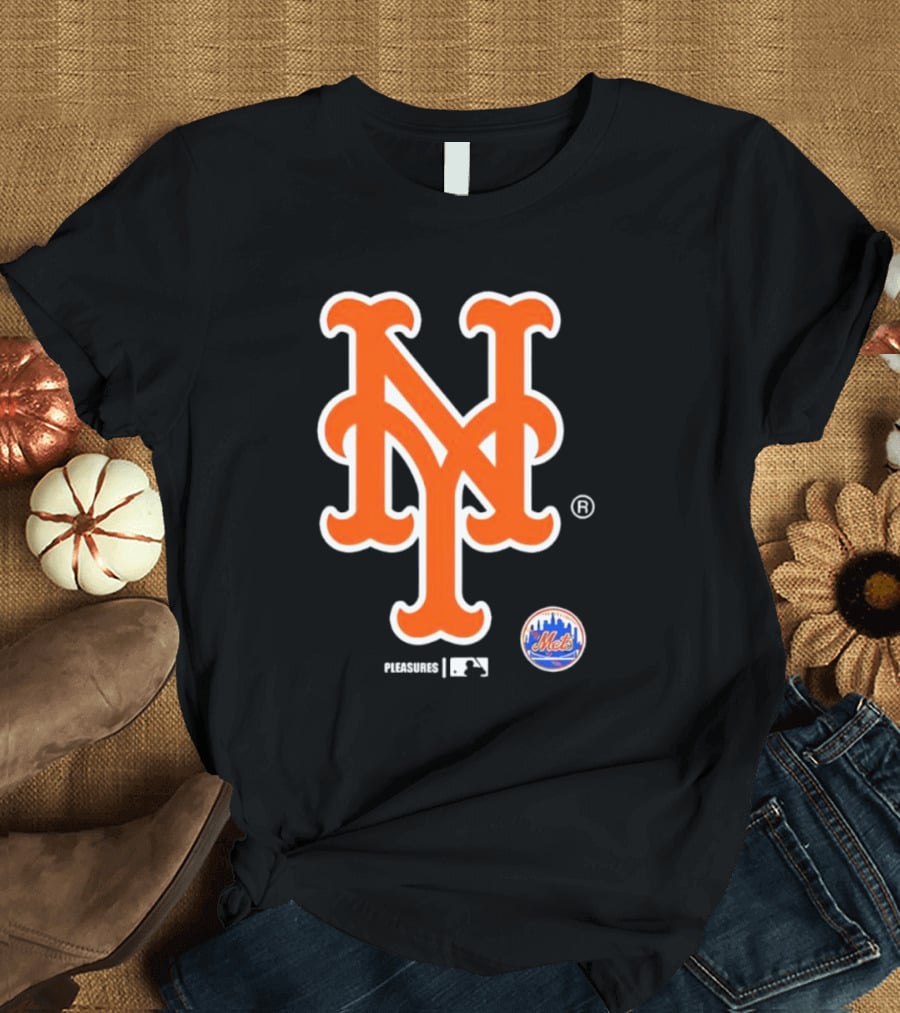 New York Mets MLB Pleasures Collaboration T-Shirt
