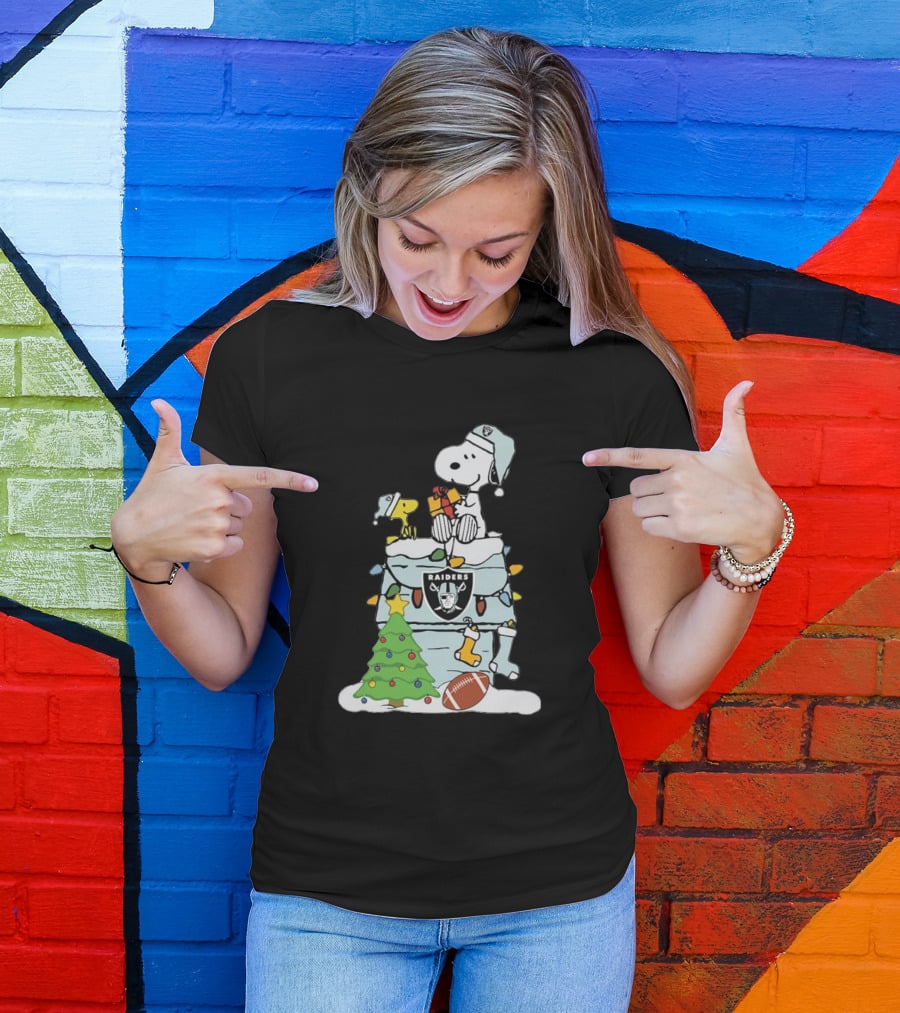 Raiders Snoopy Christmas With Doghouse Lights And Football T-Shirt