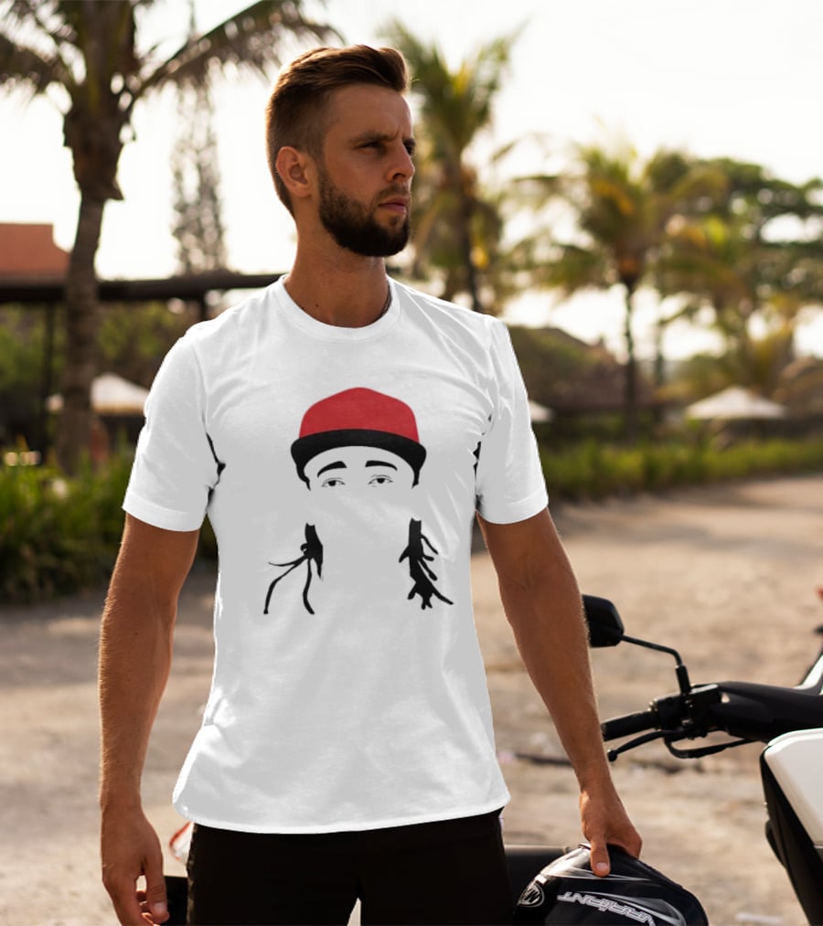 Elly Cartoon Chain Red Cap T-Shirt