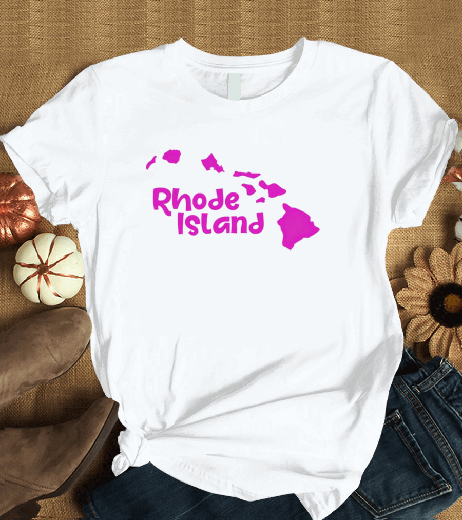 Rhode Island Hawaii Islands Silhouette Pink T-Shirt