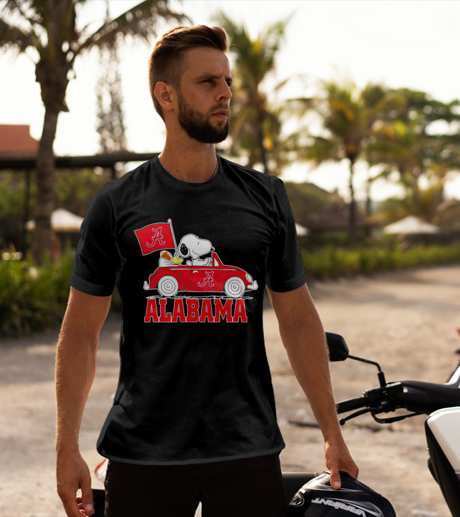 Snoopy And Woodstock Driving Red Car Alabama Crimson Tide Flag T-Shirt