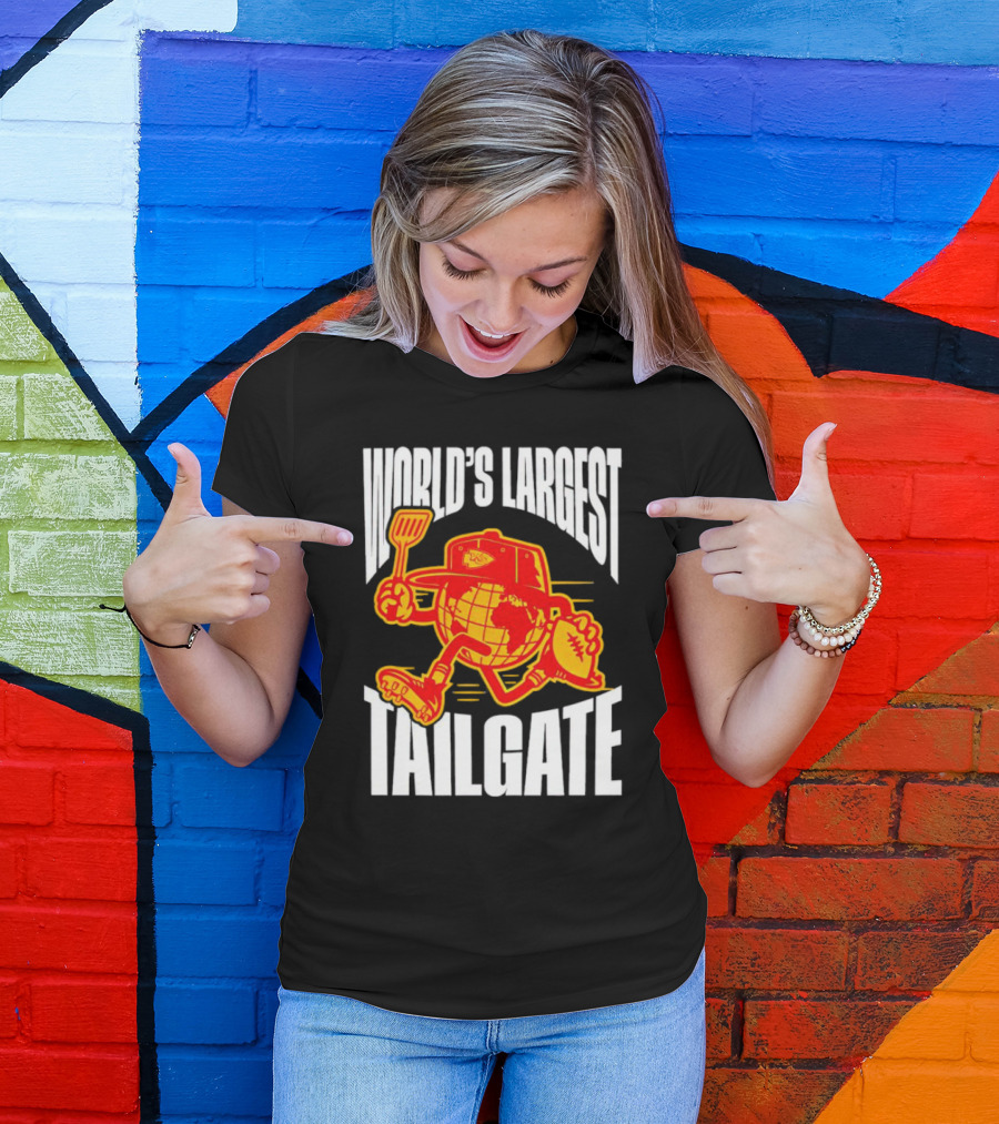Kansas City Chiefs World's Largest Tailgate Football Grilling T-Shirt