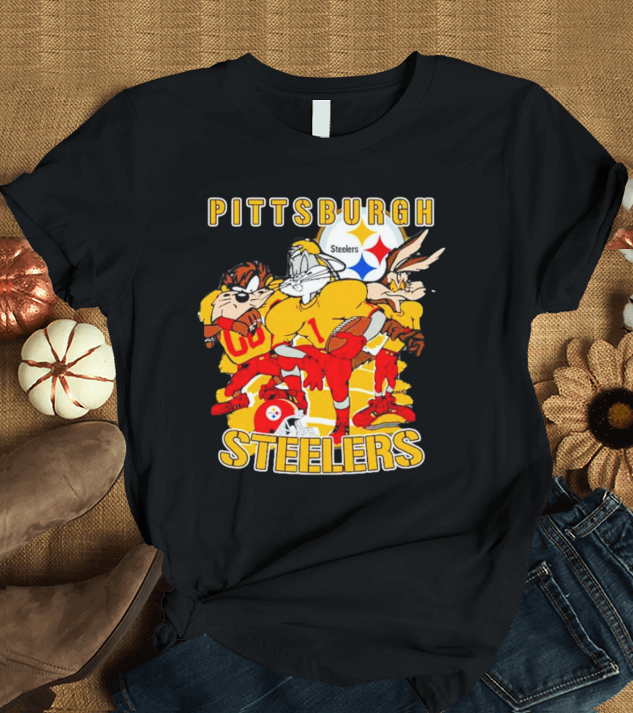 Pittsburgh Steelers Looney Tunes Bugs Taz Daffy Football Team T-Shirt
