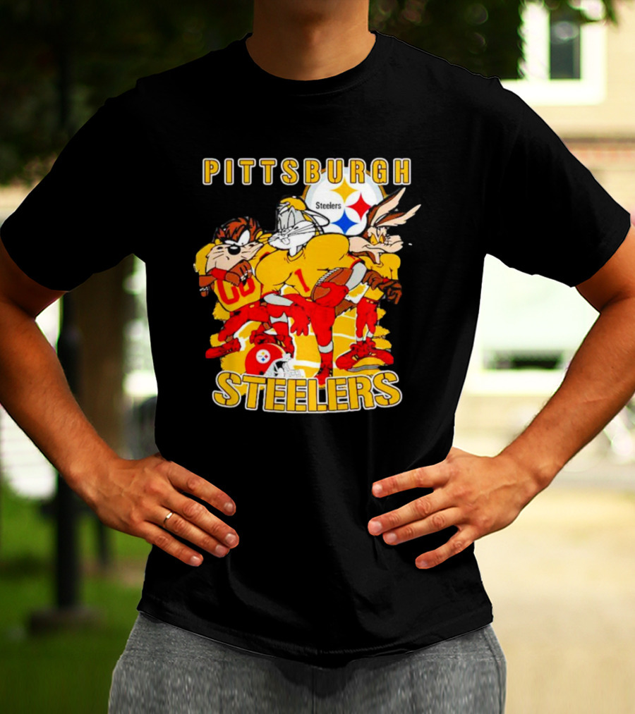 Pittsburgh Steelers Looney Tunes Bugs Taz Daffy Football Team T-Shirt