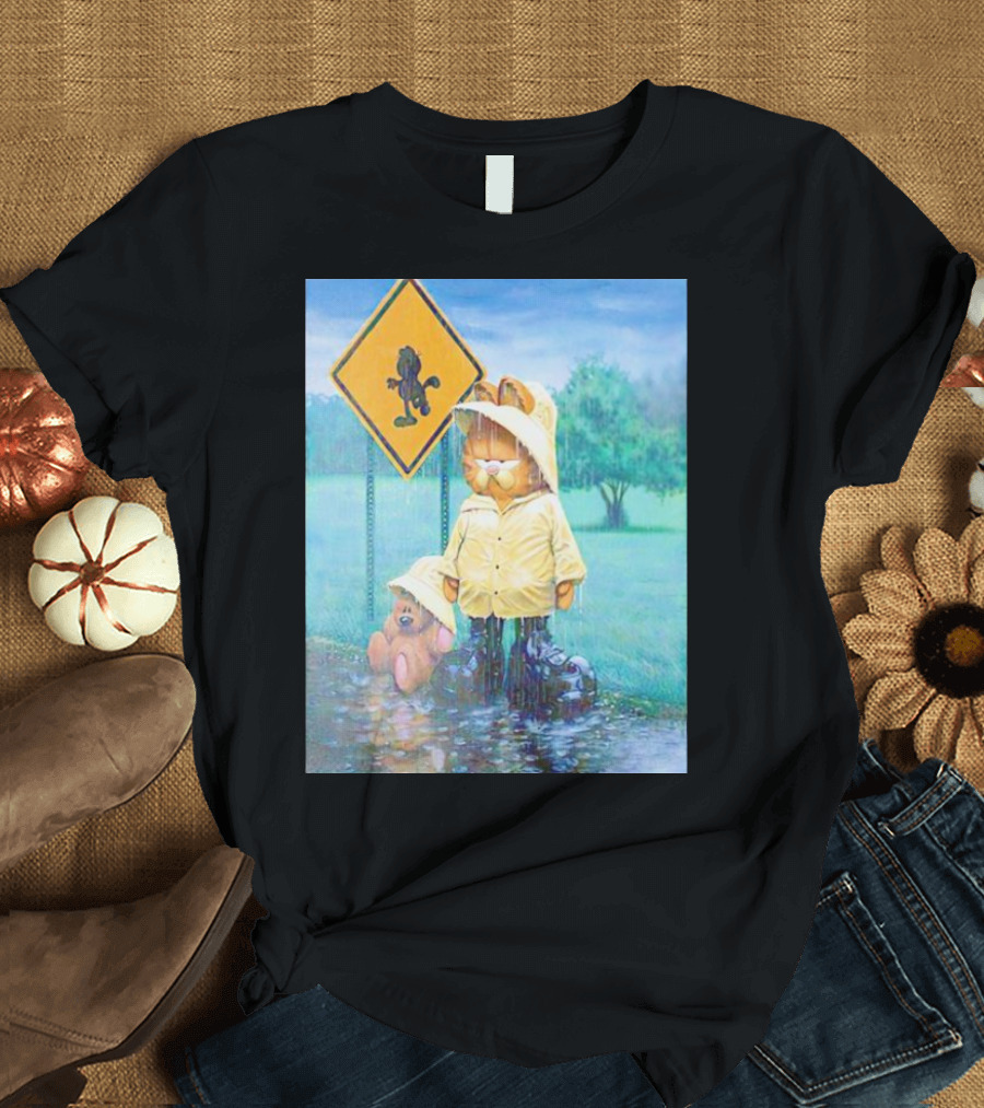 Garfield Rainy Day Yellow Jacket Relaxation T-Shirt