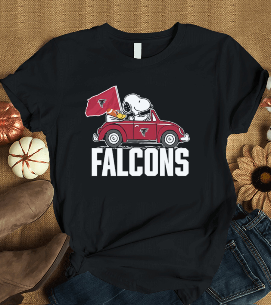 Snoopy Woodstock Driving Car With Atlanta Falcons Flag T-Shirt
