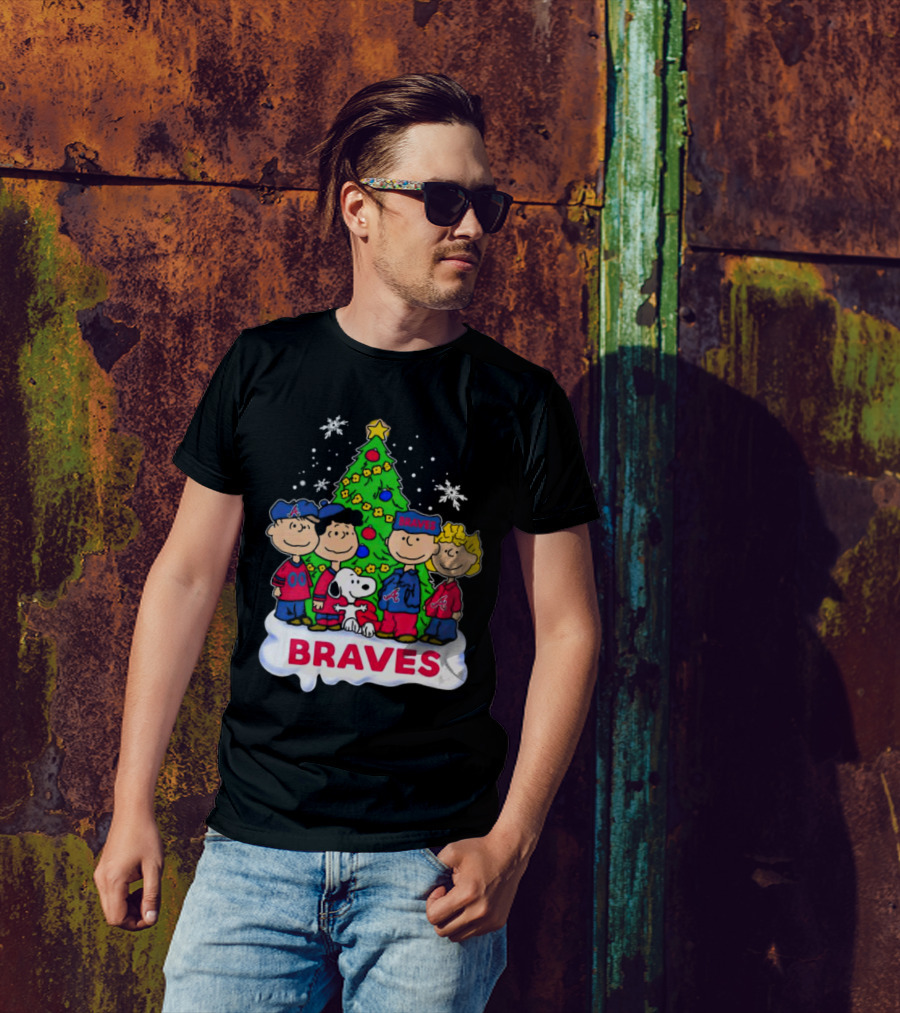 Peanuts Characters Atlanta Braves Christmas Tree Snowflakes T-Shirt