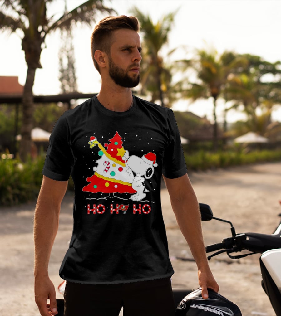 Snoopy And Woodstock Ho Ho Ho Christmas Tampa Bay Buccaneers T-Shirt