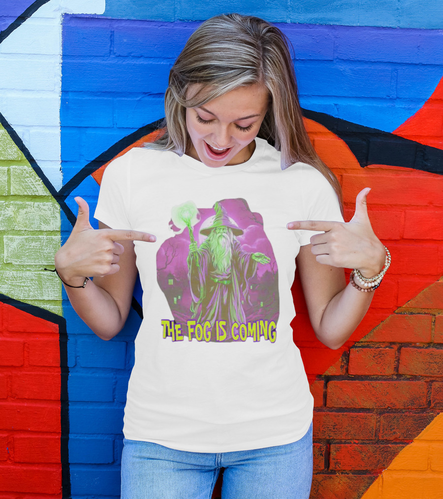The Fog Is Coming Wizard With Green Staff And Purple Background T-Shirt