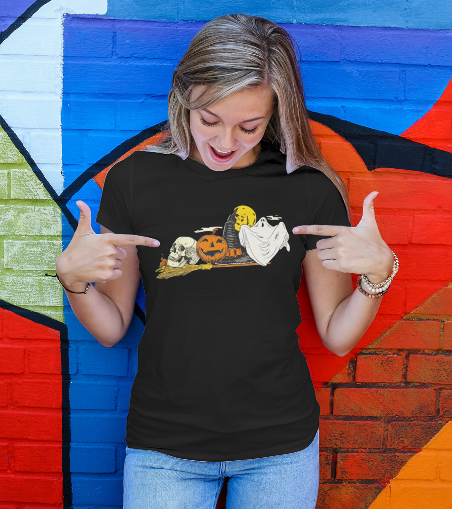 SpooKY Halloween Vintage Skull Pumpkin Ghost Witch Hat Moon Scene T-Shirt