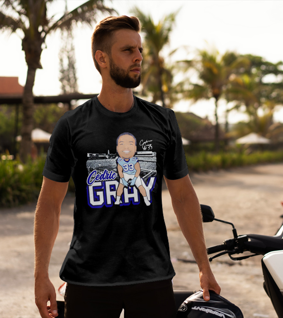 Cedric Gray #33 Caricature Football Stadium Signature T-Shirt