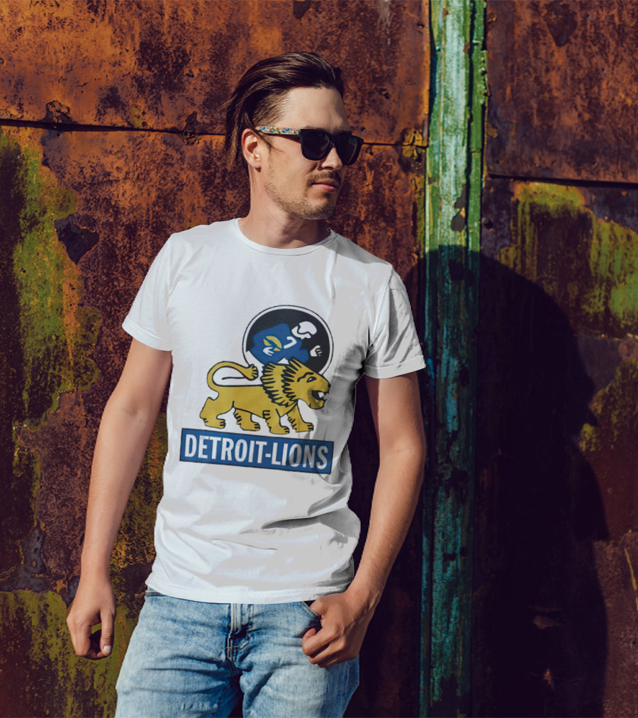 Detroit Lions 1952 Vintage Inspired Graphic With Classic Lion Emblem T-Shirt