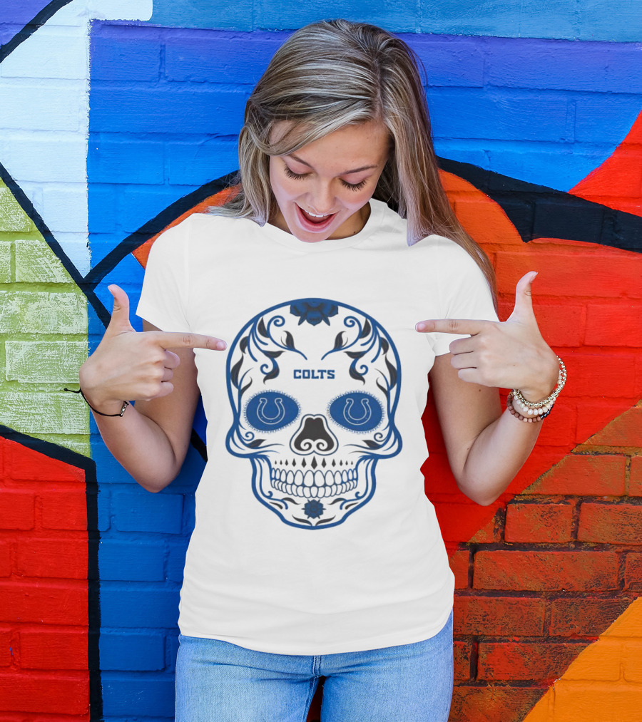 Colts Blue Decorative Skull With Horseshoe Motif T-Shirt