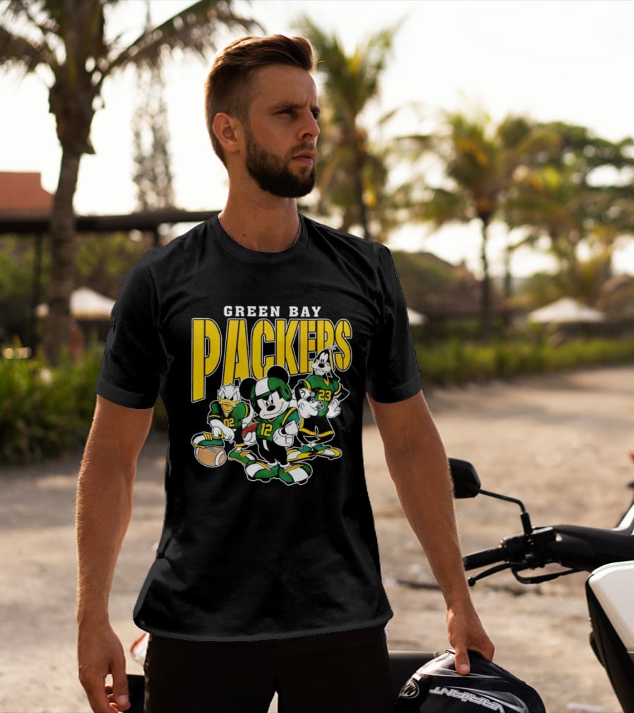 Green Bay Packers Mickey Mouse Donald Duck Goofy Football Players T-Shirt