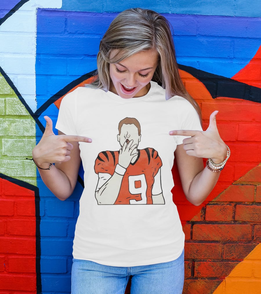 Joe Burrow Smokes Cigar Cincinnati Bengals Number 9 Jersey T-Shirt