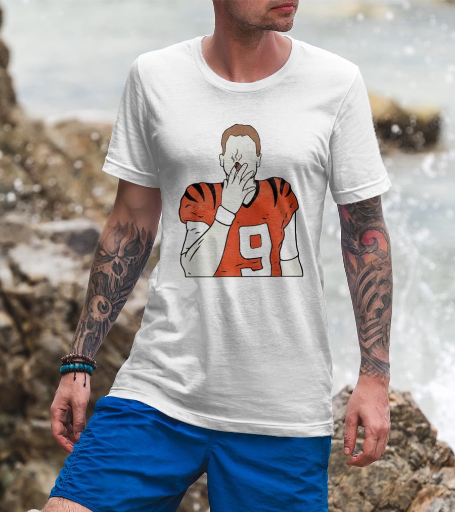 Joe Burrow Smokes Cigar Cincinnati Bengals Number 9 Jersey T-Shirt